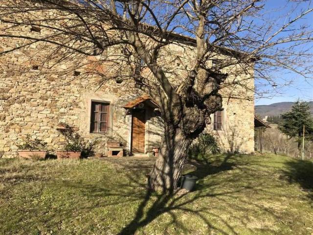 Rustico in vendita a Unione di Comuni Valdarno e Valdisieve, Pontassieve