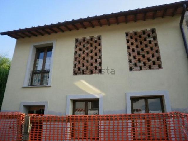 Rustico in vendita a Crespina Lorenzana, Laura