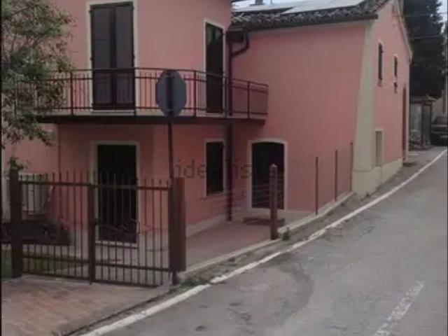Rustico in vendita a Marche, Ancona