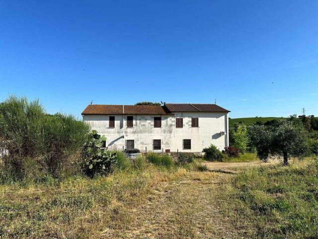 Rustico in vendita a Magliano In Toscana, Toscana