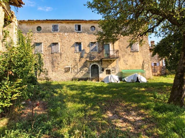 Rustico in vendita a Castion Veronese, Costermano