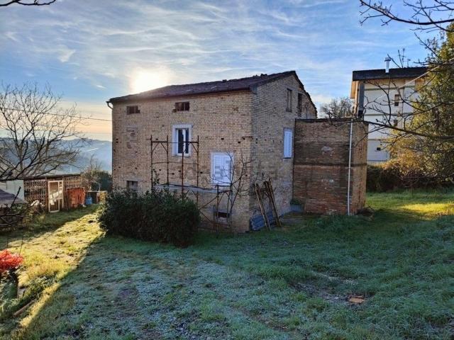 Rustico in vendita a Marche, Macerata