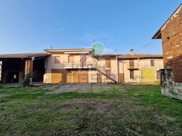 Rustico in vendita a Corte De' Frati, Lombardia