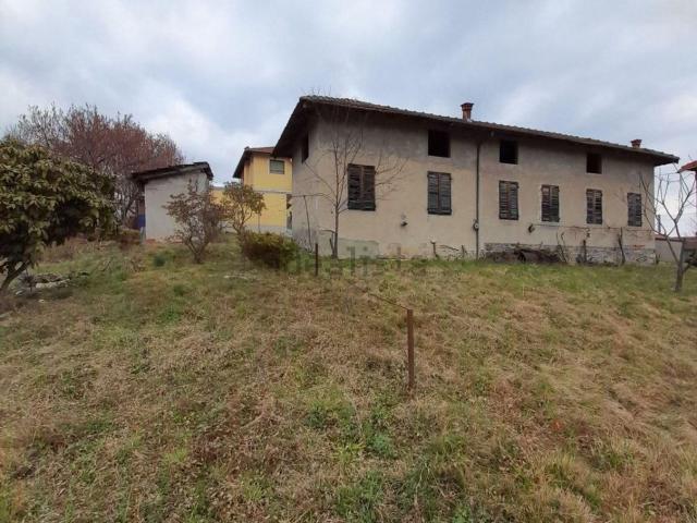 Rustico in vendita a Valdilana, Piemonte