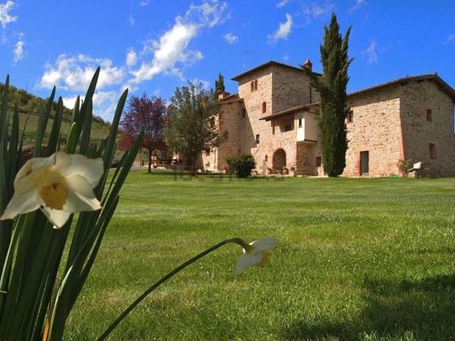 Rustico in vendita a Castelnuovo Berardenga, Toscana