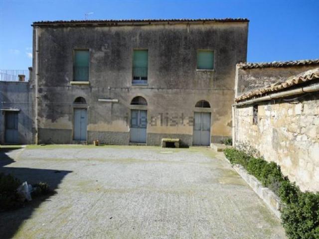 Rustico in vendita a Chiaramonte Gulfi, Sicilia