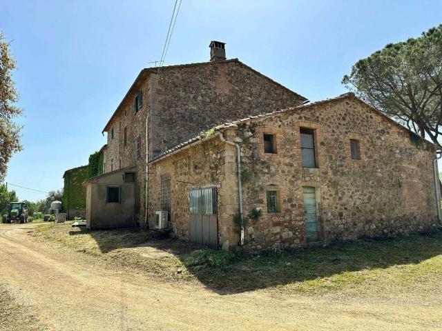 Rustico in vendita a Roccastrada, Toscana