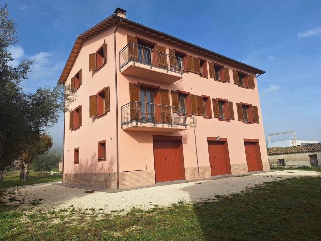 Rustico in vendita a Marche, Macerata