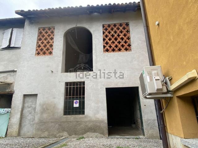 Rustico in vendita a Albese con Cassano, Albese