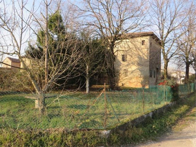 Rustico in vendita a Cervarese Santa Croce, Veneto
