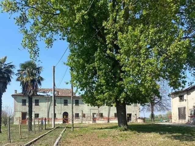 Rustico in vendita a San Martino, Ferrara