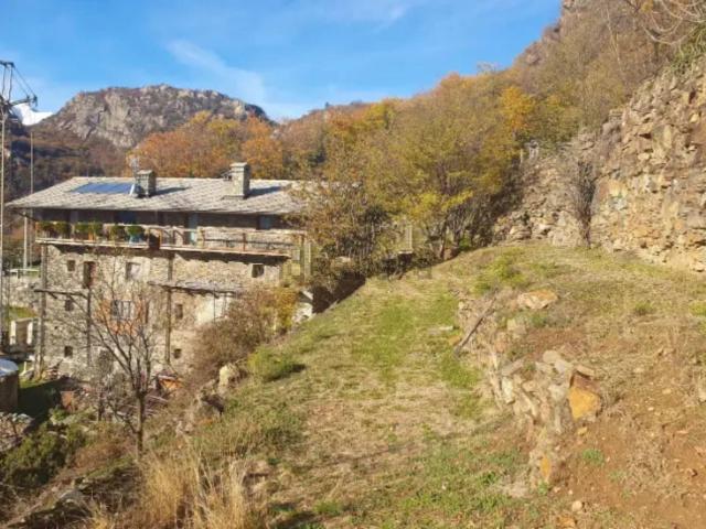 Rustico in vendita a Donnas, Aosta