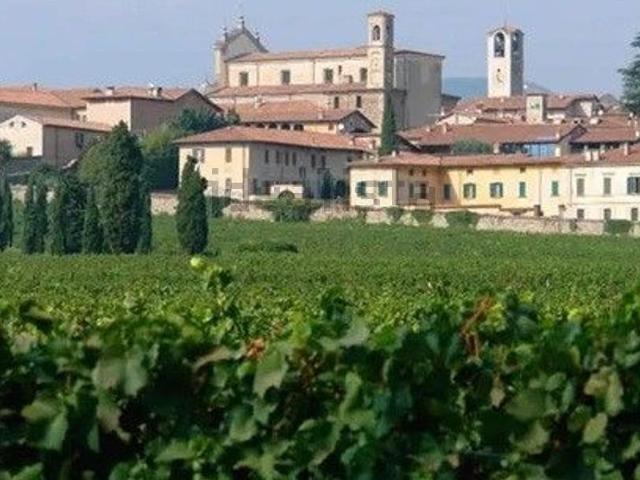 Rustico in vendita a Comunità montana del Sebino bresciano, Ome