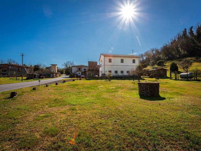 Rustico in vendita a Volterra, Toscana