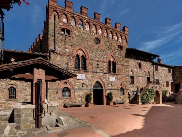 Rustico in vendita a Bucine, Toscana