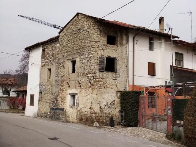 Rustico in vendita a Cividale Del Friuli, Friuli-Venezia Giulia