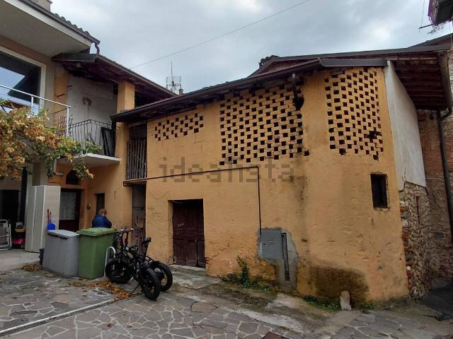 Rustico in vendita a Castello, Puegnago del Garda
