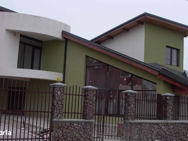 Casă vânzări