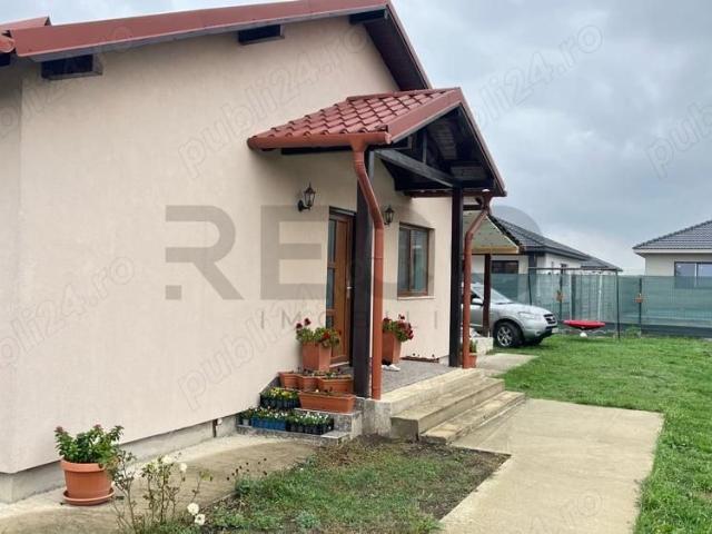 Casă vânzări