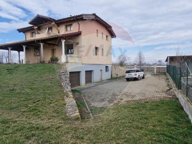 Casă vânzări
