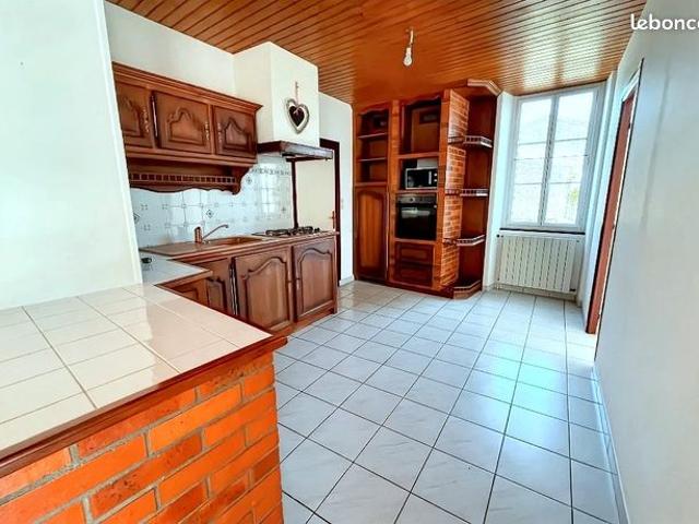 Maison vente à Saintes, Saint-sulpice-d'arnoult