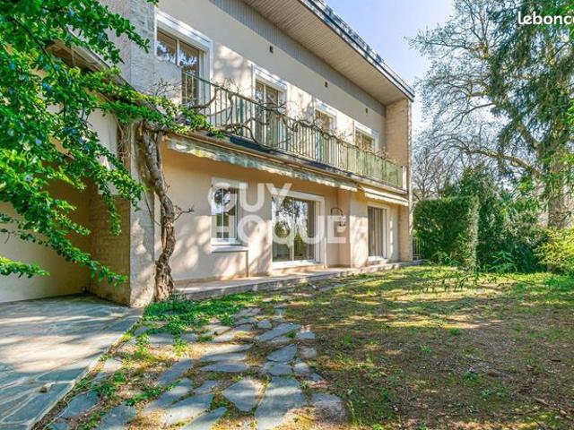 Maison vente à Nanterre, Garches