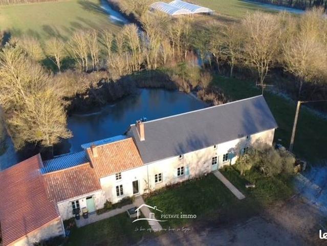 Maison vente à Saintes, La Vallée