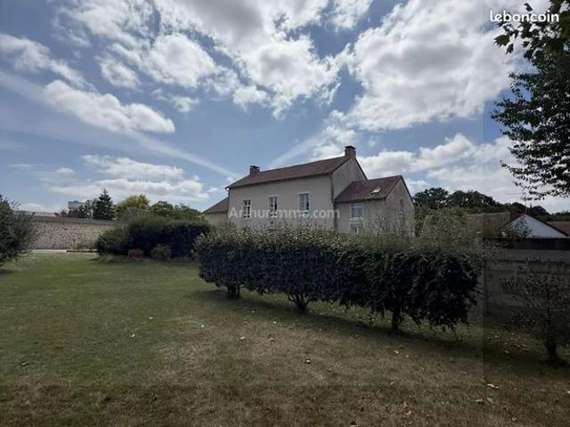 Maison vente à La Chapelle-saint-aubin, Sarthe