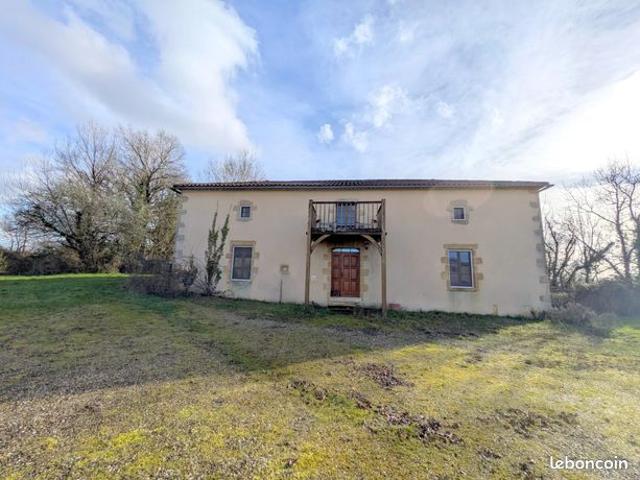 Maison vente à Confolens, Abzac
