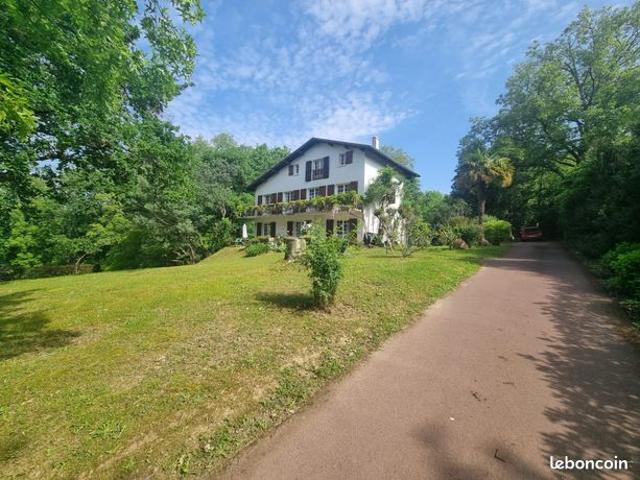 Maison vente à Tarbes, Occitanie