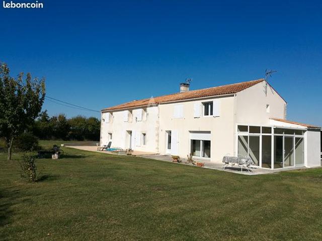 Maison vente à Loire-les-marais