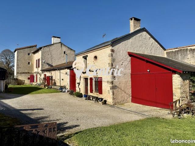 Maison vente à Parthenay, Saint-loup-lamairé
