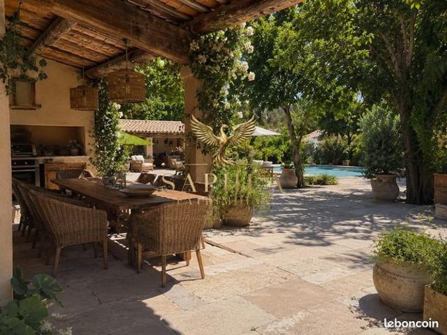 Maison vente à Arrondissement de Toulon, La Cadière-d'azur