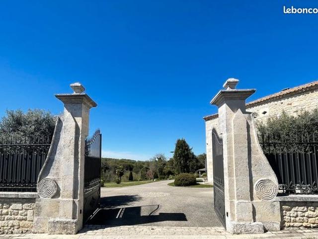 Maison vente à Angoulême, Aignes-et-puypéroux