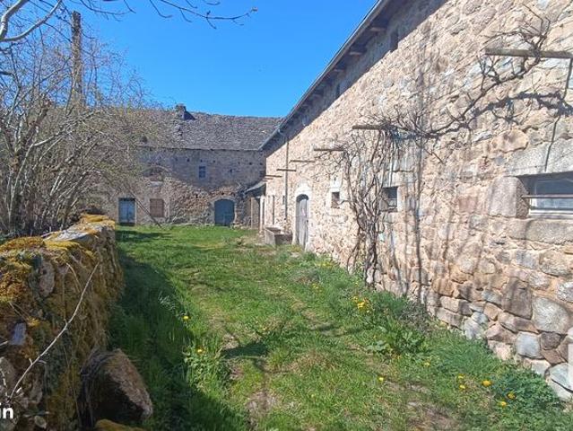 Maison vente à Campouriez