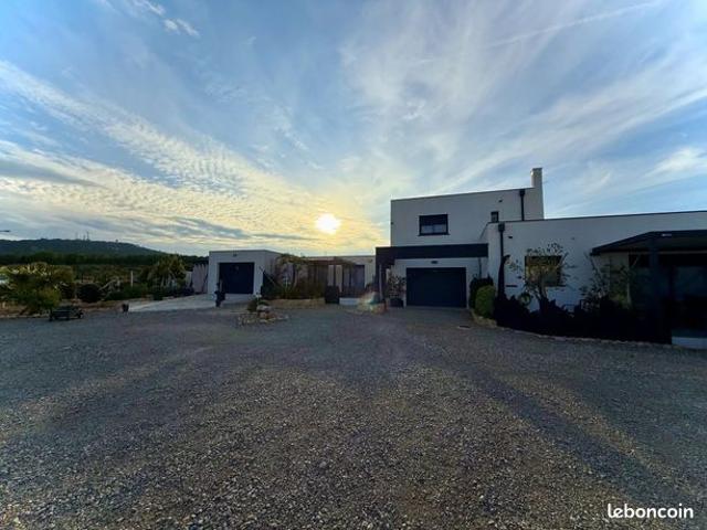 Maison vente à Narbonne, Treilles