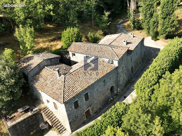 Maison vente à Saint-Sauveur-de-Montagut, Ardèche