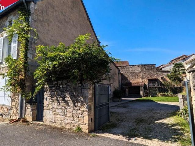 Maison vente à Vichy, Charroux