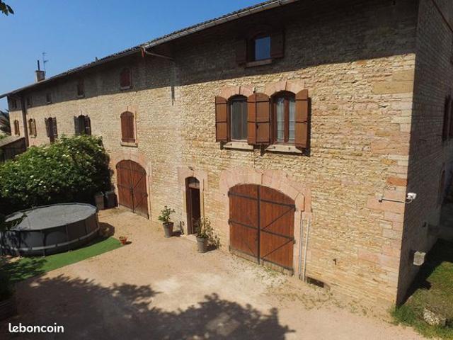 Maison vente à Mâcon, Lacrost