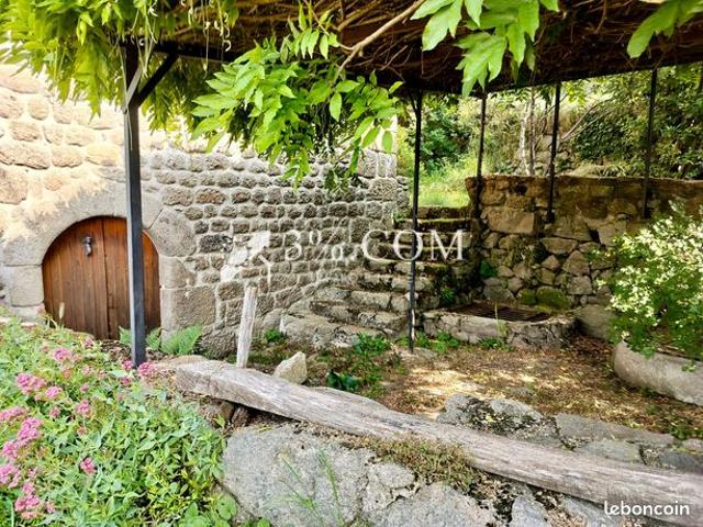 Maison vente à Saint-Genest-Lachamp, Ardèche