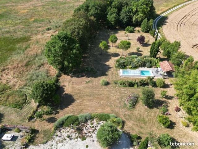 Maison vente à Charleville-Mézières, Auge