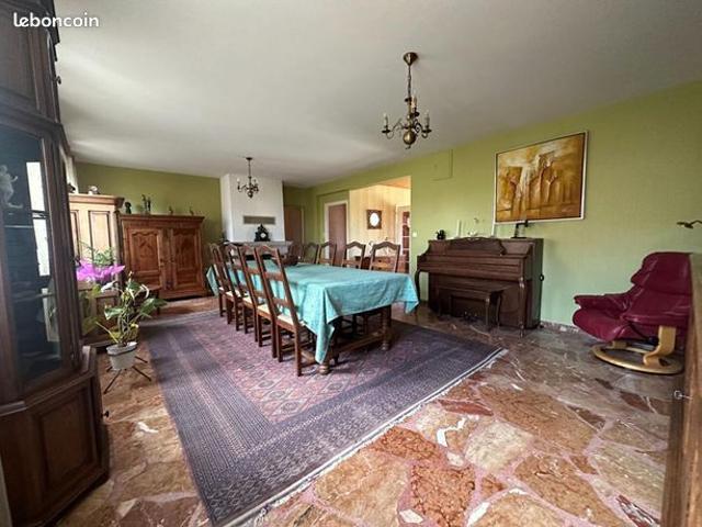 Maison vente à Besançon, Montferrand-le-château