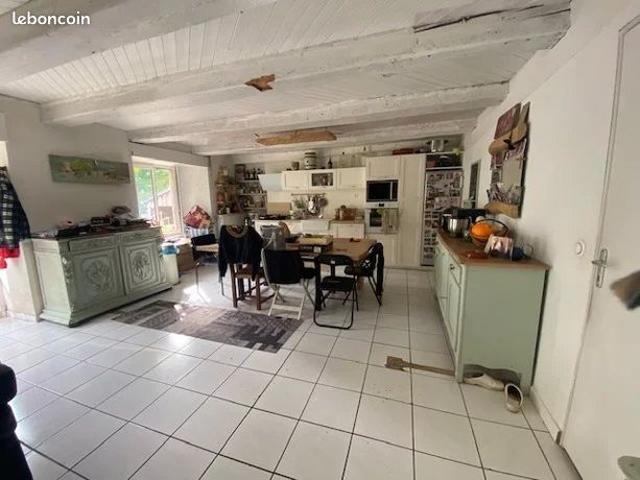 Maison vente à La Tour-d'Auvergne, Puy-de-Dôme