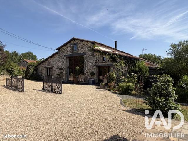 Maison vente à Fontenay-le-Comte, Vouvant