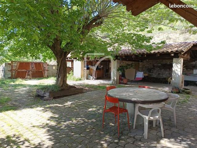 Maison vente à Largentière, Vogüé