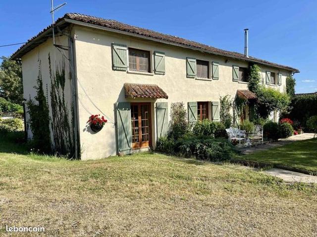 Maison vente à Montmorillon, Genouillé