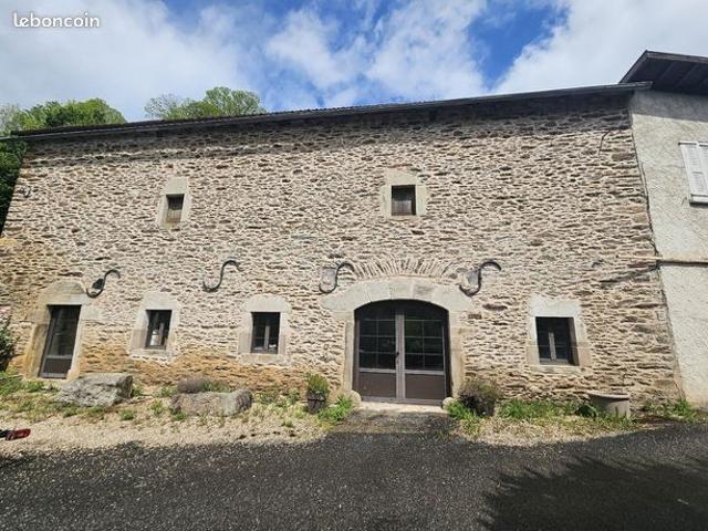 Maison vente à Villefranche-de-Rouergue, Belcastel