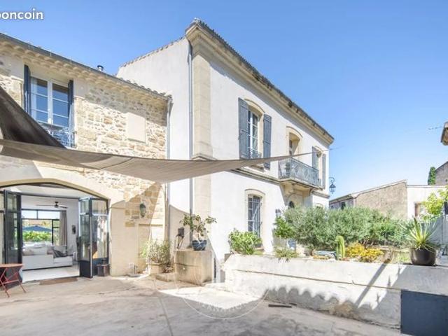 Maison vente à Nîmes, Gard
