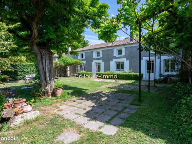 Maison vente à Saint-Émilion, Gironde