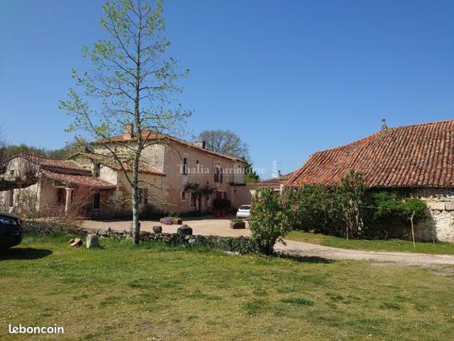 Maison vente à Nontron, Nouvelle-Aquitaine